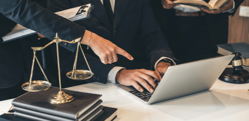 5 casos de éxito de bufetes de abogados que han transformado su presencia online y atraído más clientes gracias al marketing digital